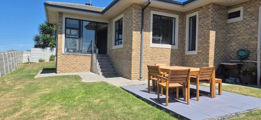 3 Bedroom Property for Sale in Tergniet Western Cape